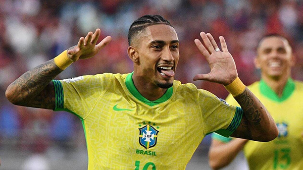 Brésil – Raphinha lance le choc contre l’Argentine : «On va les tabasser !»