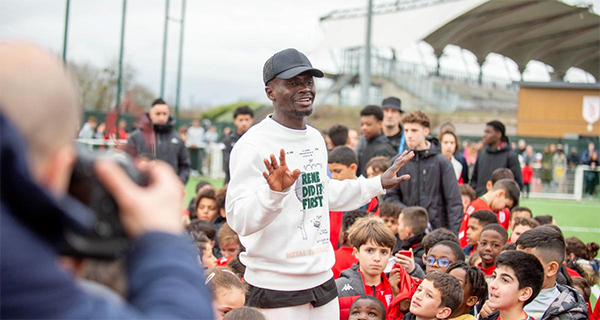 Attendu à Bourges ce samedi : L’arrivée de Sadio Mané reportée d’une semaine