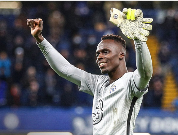 Le jeu des Lions : Un grand Mendy et un coaching gagnant pour une première place
