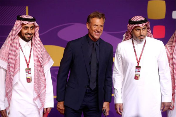 Sur le banc – Sélectionneur Arabie saoudite : Renard revient, Mancini s’en va… avec 45 milliards Cfa