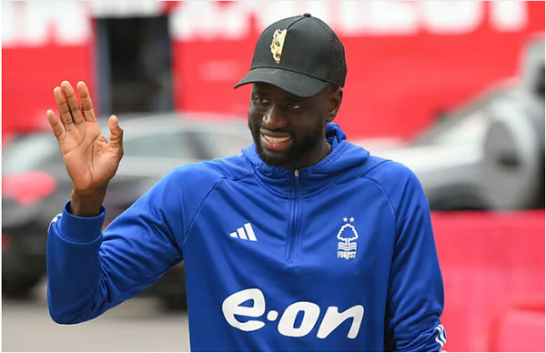 Transfert – Sur le point de signer pour Leeds United : Cheikhou Kouyaté recalé à la visite médicale