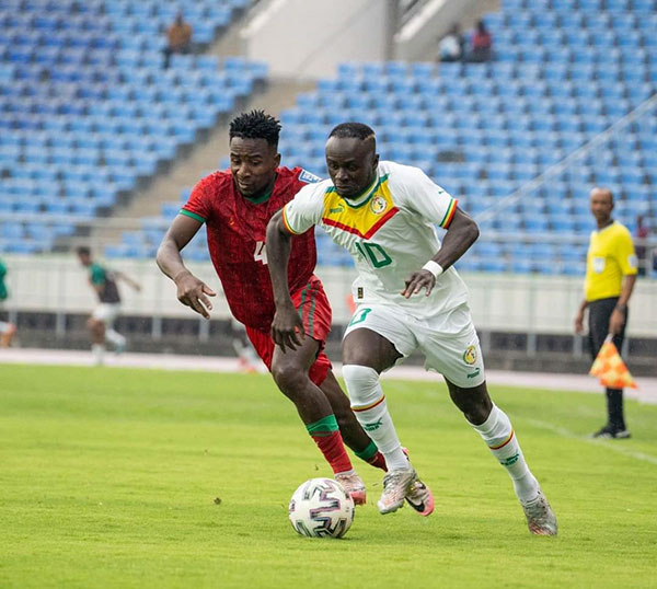 Son but envoie les Lions au Maroc : Pape Thiaw salue le leadership de Sadio Mané