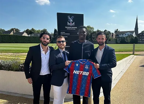 Steve Parish, président Crystal Palace : «Je suis convaincu que Ismaïla sera un atout précieux pour l’équipe»