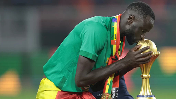 Ambitions : Cheikhou Kouyaté n’envisage pas d’arrêter avec la sélection