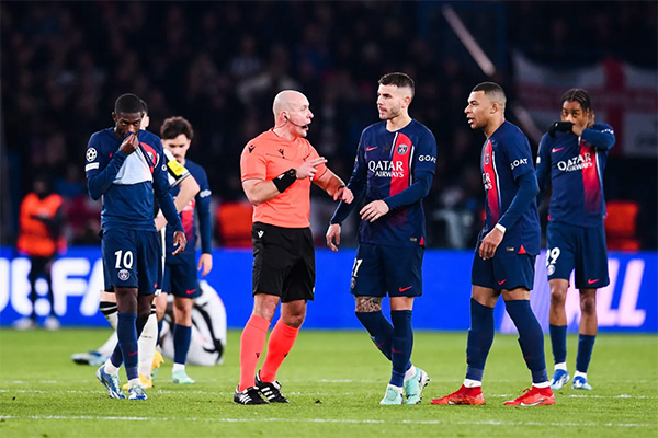 Psg-Newcastle : L’Uefa reconnaît son erreur et suspend l’arbitre de la Var