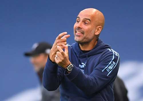 Man City – Opéré du dos : Guardiola de retour à la mi-septembre