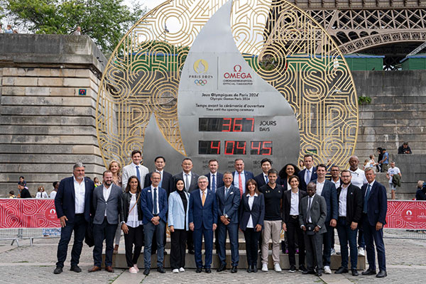 ARRET SUR IMAGE : Cérémonie d’envoi des invitations des Jo Paris 2024 :