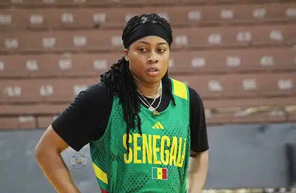 Afrobasket – La meneuse américaine attend toujours son passeport : Cierra Dillard, si près si loin de Kigali !