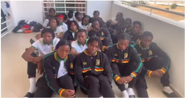 Insolite – Suspendu par Eto’o pour «atteinte aux mœurs» : Le sélectionneur réclamé par ses joueuses