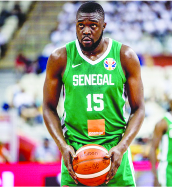 Afrobasket – Le Sénégal perd deux pivots : Tacko Fall et Youssou Ndoye forfaits !